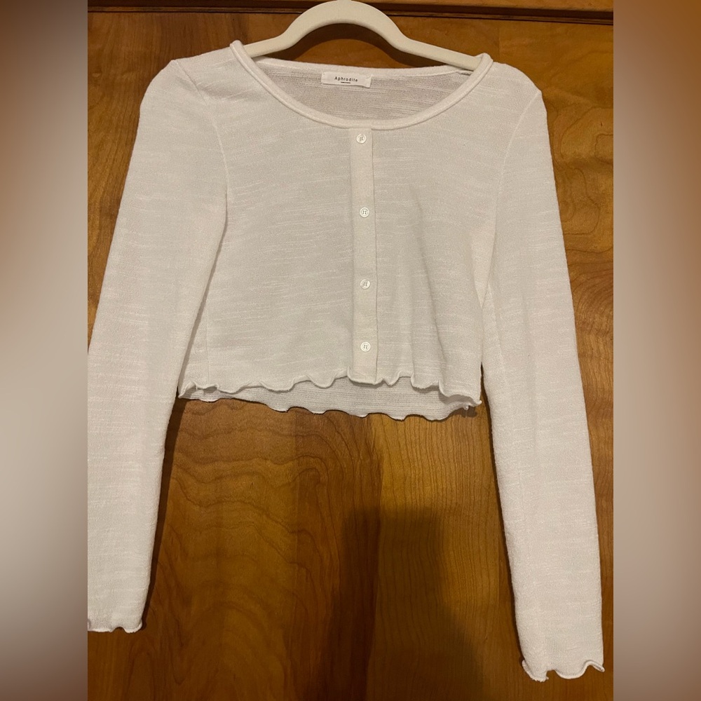 Aphrodite Cream Button-Down Cropped Top